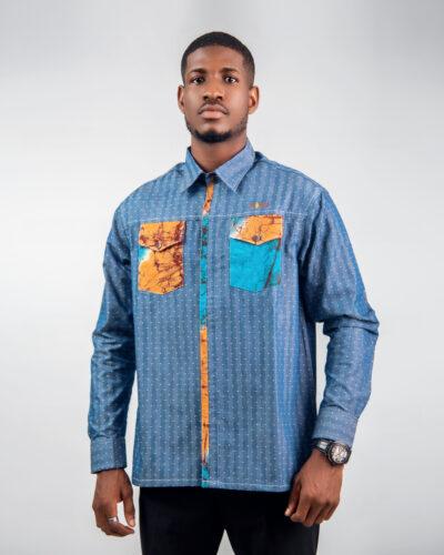 Chemise en coton associé à du tissu teint à la technique de la cire